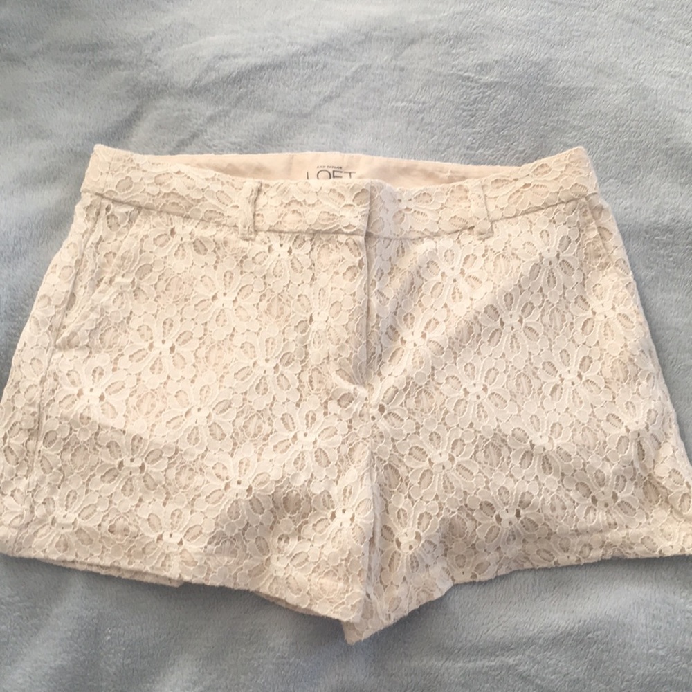 Ann Taylor• LOFT Lace Shorts!!